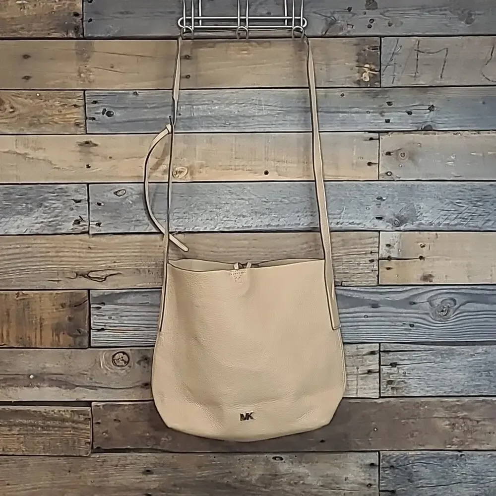Michael Kors Junie Large Pebbled Leather Messenger Nude
